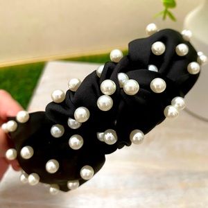 Knotted pearl headband